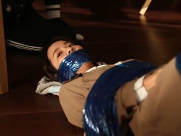 Cho Yeo-jeong tape gagged in bondage behind the scenes