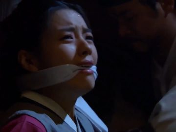 Han Hyo-joo cleave gagged in bondage