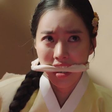 Jin Se-yeon cleave gagged in bondage
